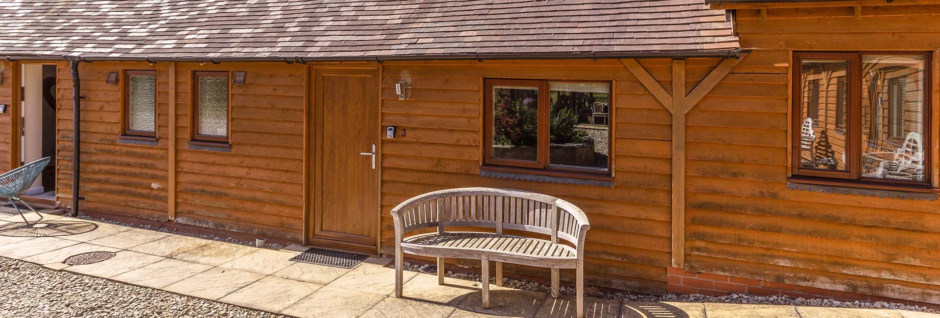 Woodcut Cottage, Self Catering Holiday Cottage in Evesham, Worcestershire, Gateway to The Cotswolds